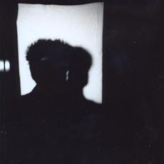 Autoportrait, dos, tirage, sténopé, 1999.